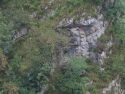 Mascheramento in roccia di opera in caverna